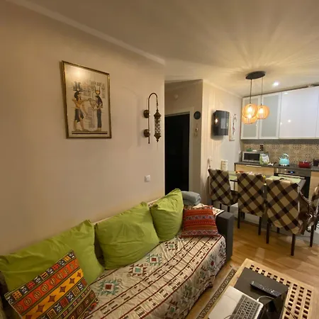 Orient Express In The Center Of Apartment