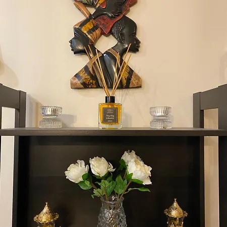 Orient Express In The Center Of Apartment *